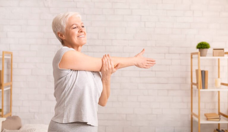 Stretches for Upper Back Pain in Between Shoulder Blades | New York ...